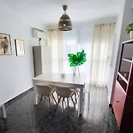 Centro Y Mar En Un Mismo Lugar Торремолинос